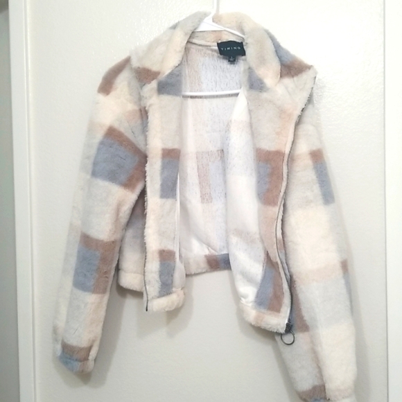 EUC Women's Faux Fur Plaid Jacket size Large - Picture 5 of 6